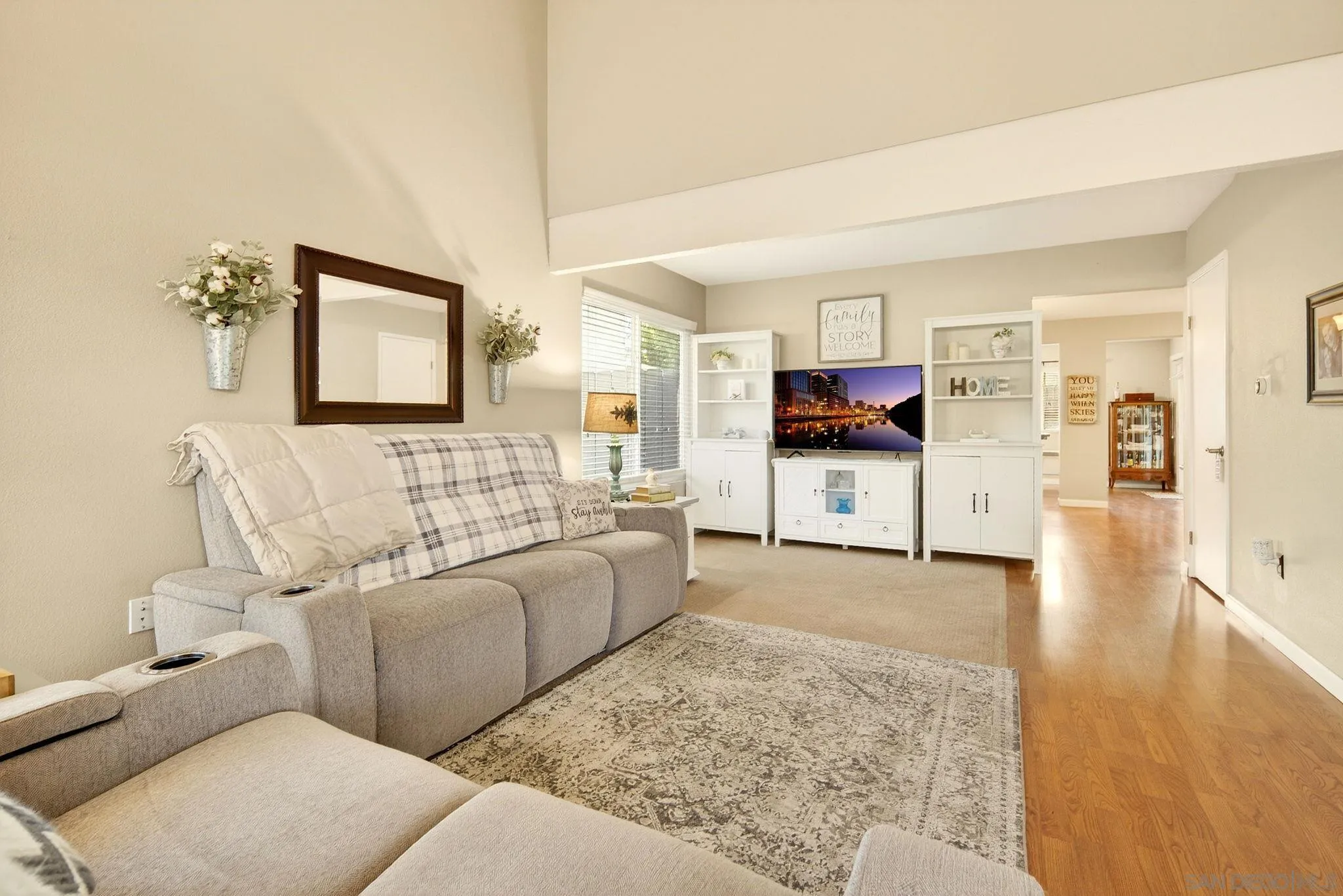 13850 Midgrove Court Poway, CA 92064 - Photo 9 of 60