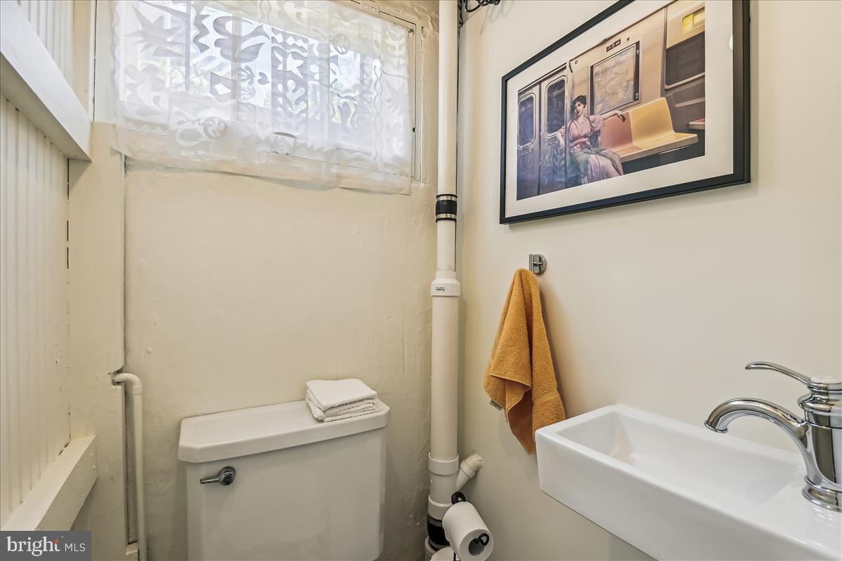 4203 Eastview Road Baltimore, MD 21218 - Photo 55 of 72