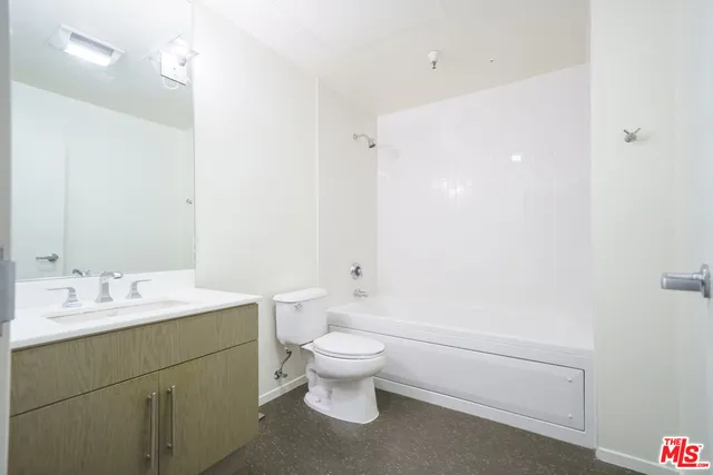 $850,000 | 500 Molino Street, Unit 206, Los Angeles, CA 90013