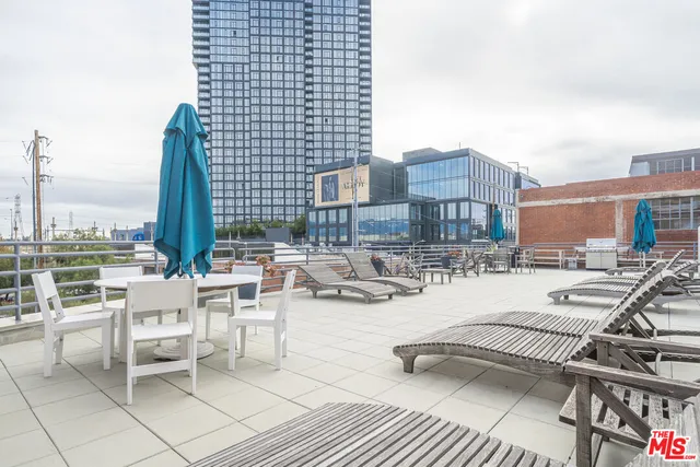 $850,000 | 500 Molino Street, Unit 206, Los Angeles, CA 90013