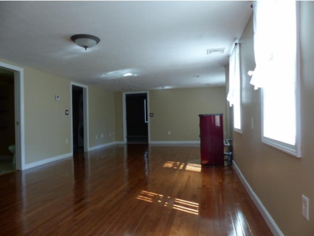 15 Scotland Road Kingston, NH 03848 - Photo 4 of 20 Gallery Image 4