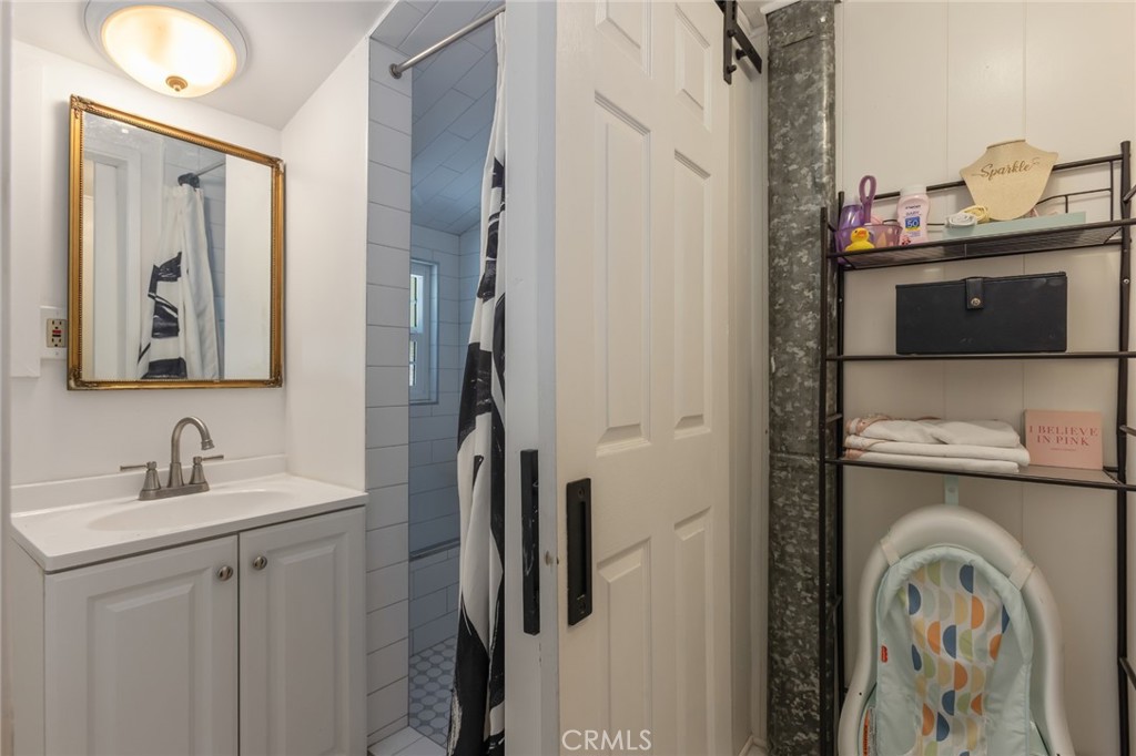 773 Woodland Road Crestline, CA 92325 - Photo 18 of 37