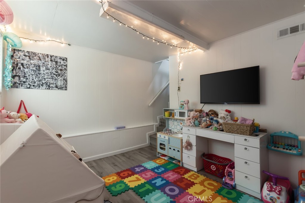 773 Woodland Road Crestline, CA 92325 - Photo 23 of 37