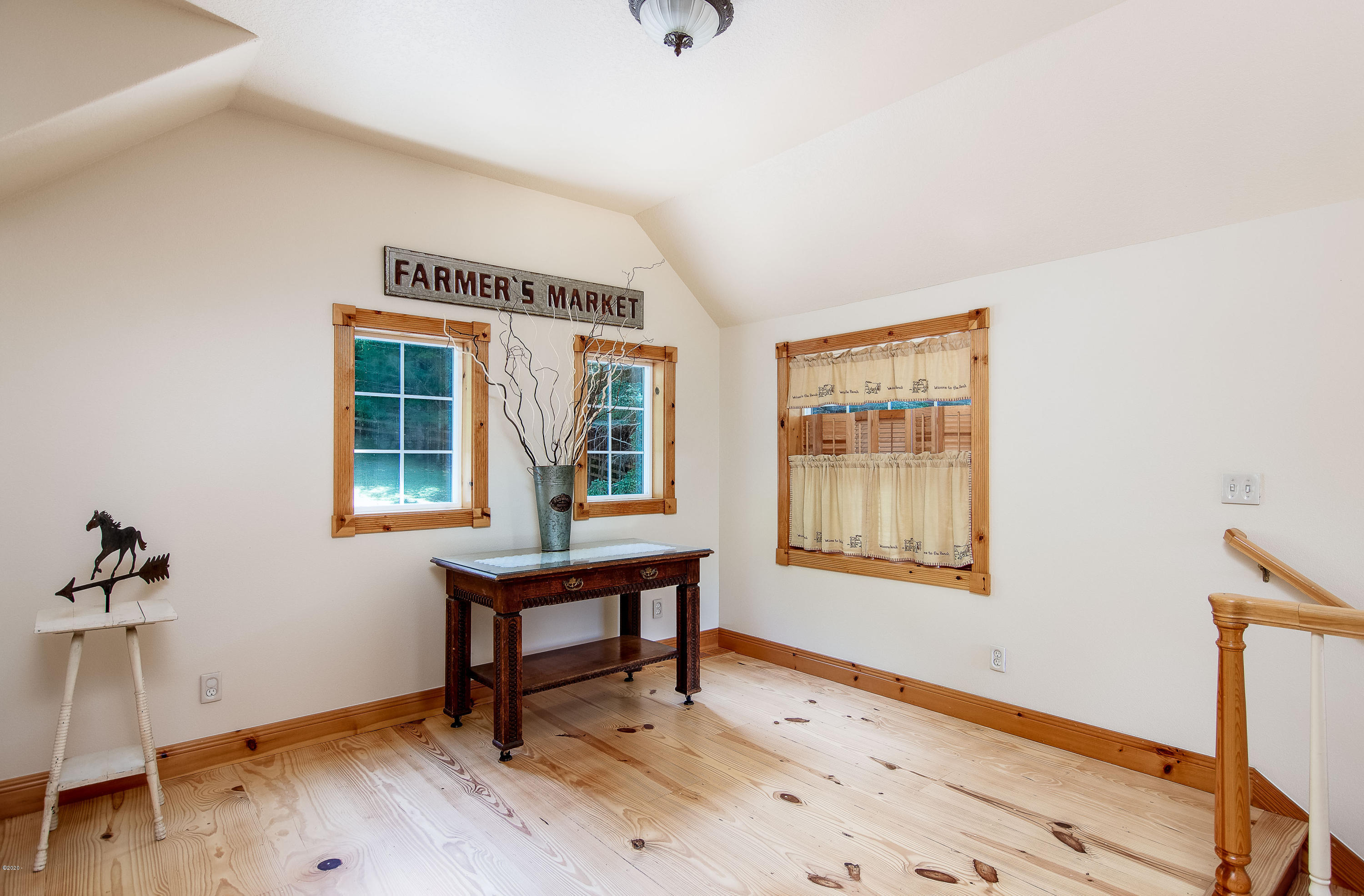 2536 Nashville Road Eddyville, OR 97343 - Photo 24 of 39 Upper Landing
