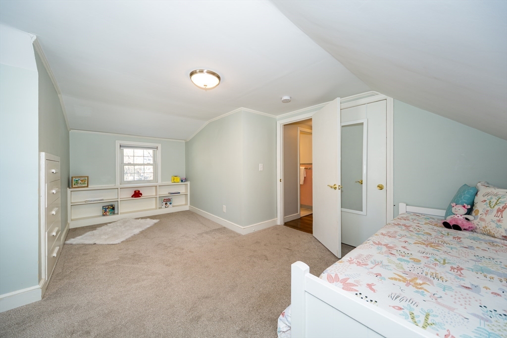 40 Audrea Road Framingham, MA 01701 - Photo 21 of 36