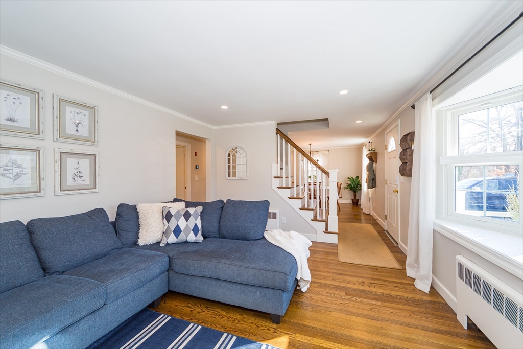 40 Audrea Road Framingham, MA 01701 - Photo 7 of 36