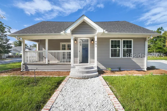 $390,000 | 401 Mulberry Street West, Hampton, SC 29924
