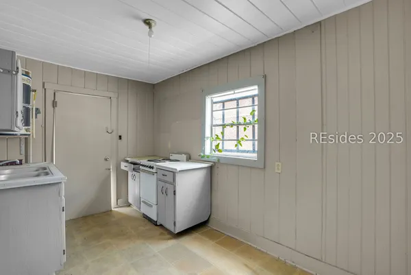 $390,000 | 401 Mulberry Street West, Hampton, SC 29924