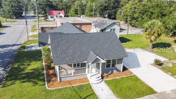 $390,000 | 401 Mulberry Street West, Hampton, SC 29924