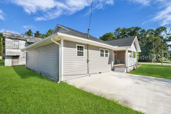 $390,000 | 401 Mulberry Street West, Hampton, SC 29924