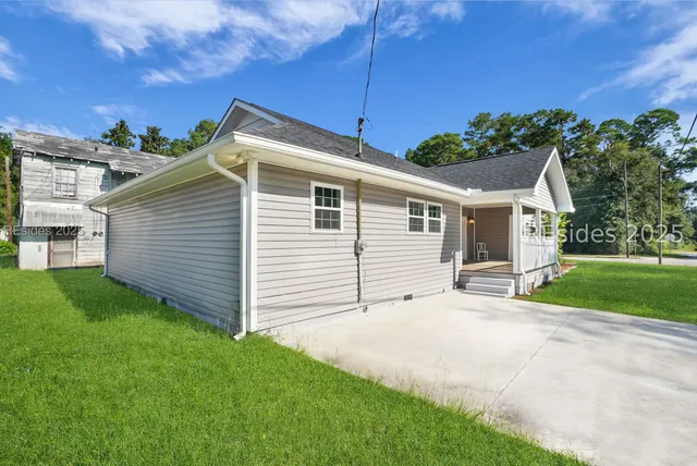 $390,000 | 401 Mulberry Street West, Hampton, SC 29924