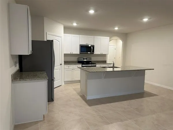 $2,250 | 5692 Siltstone Street, Lakeland, FL 33811