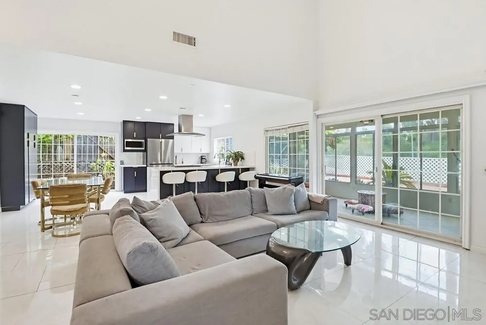 3123 Villa Espana Spring Valley, CA 91978 - Photo 12 of 42