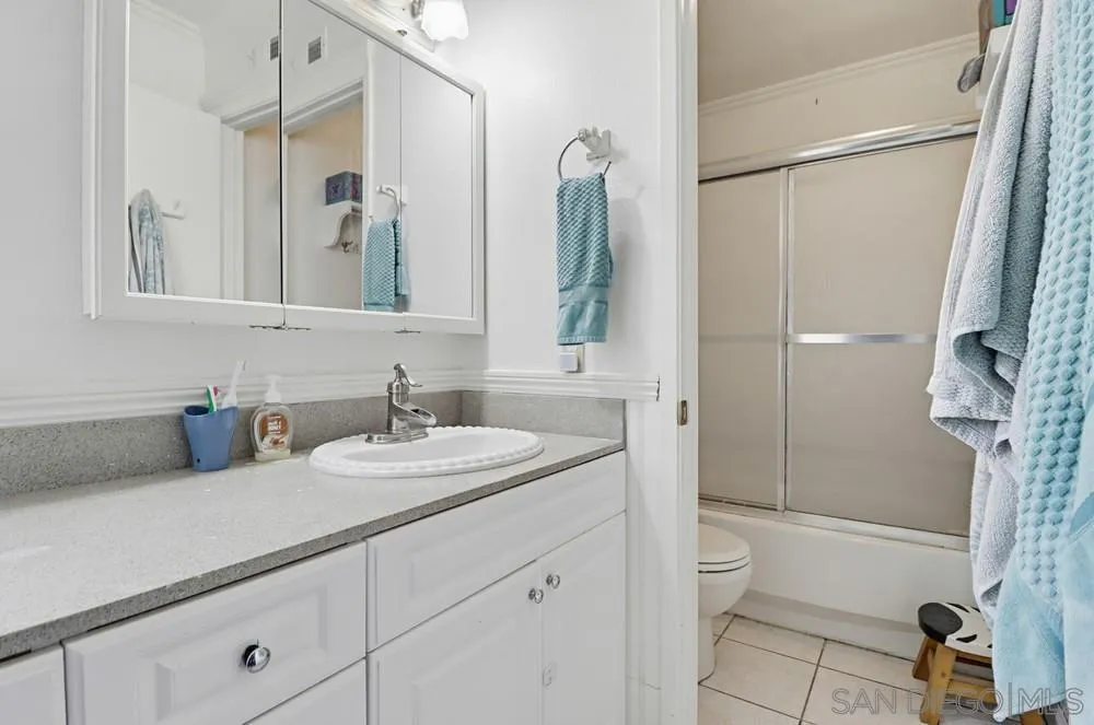 3123 Villa Espana Spring Valley, CA 91978 - Photo 32 of 42