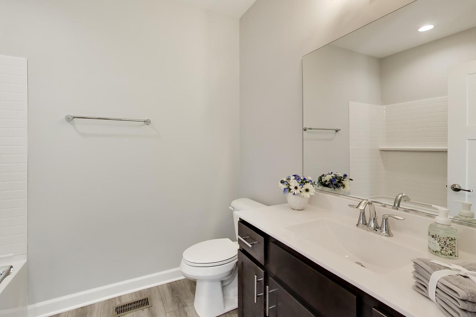 377 Masters Drive Addison, IL 60101 - Photo 16 of 29