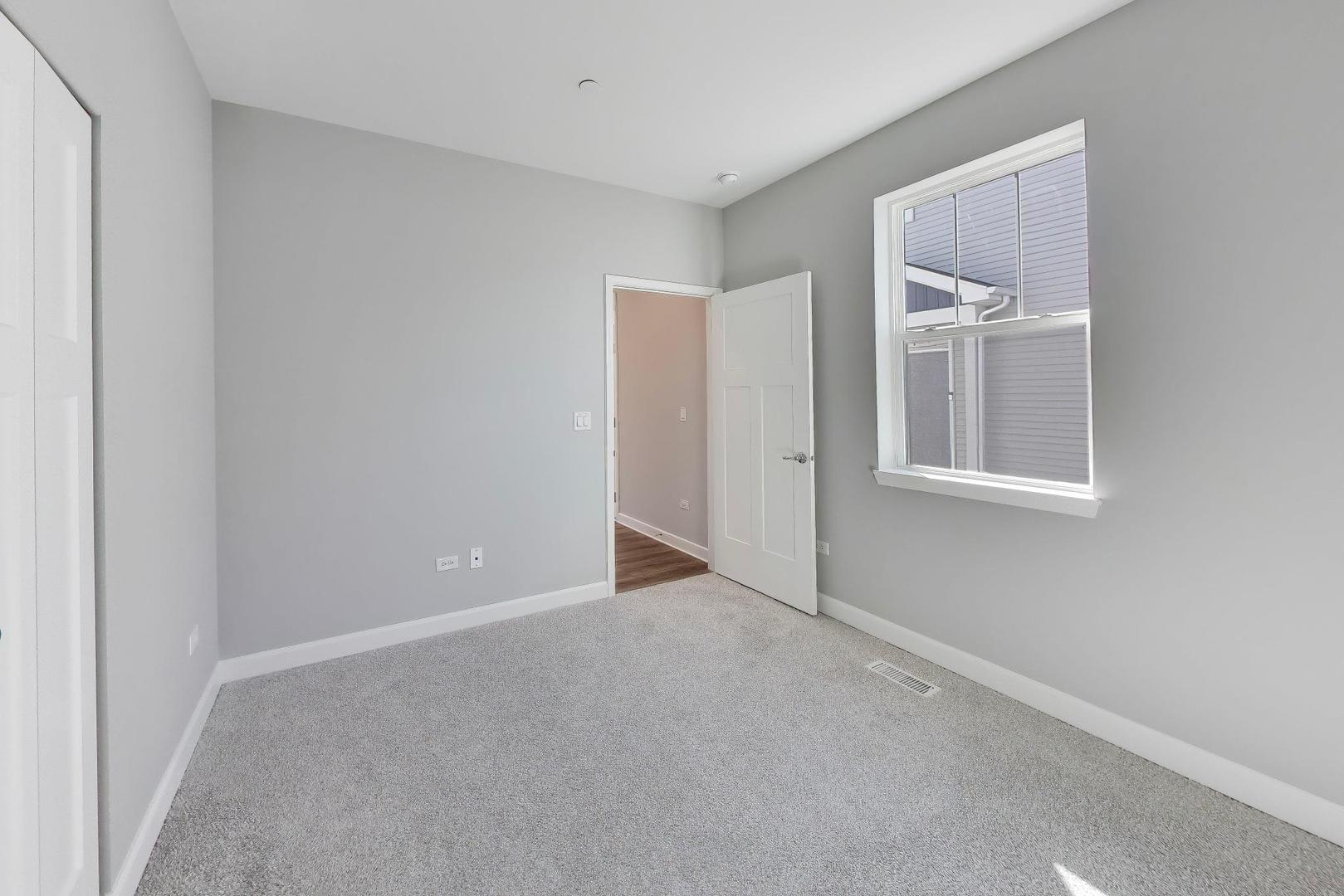 377 Masters Drive Addison, IL 60101 - Photo 19 of 29