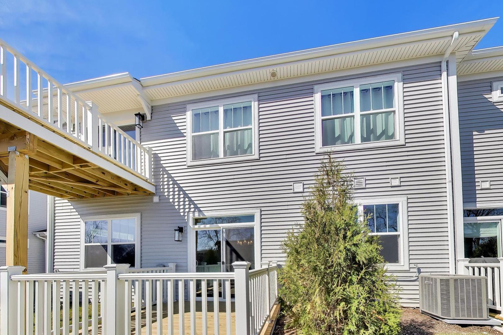 377 Masters Drive Addison, IL 60101 - Photo 26 of 29