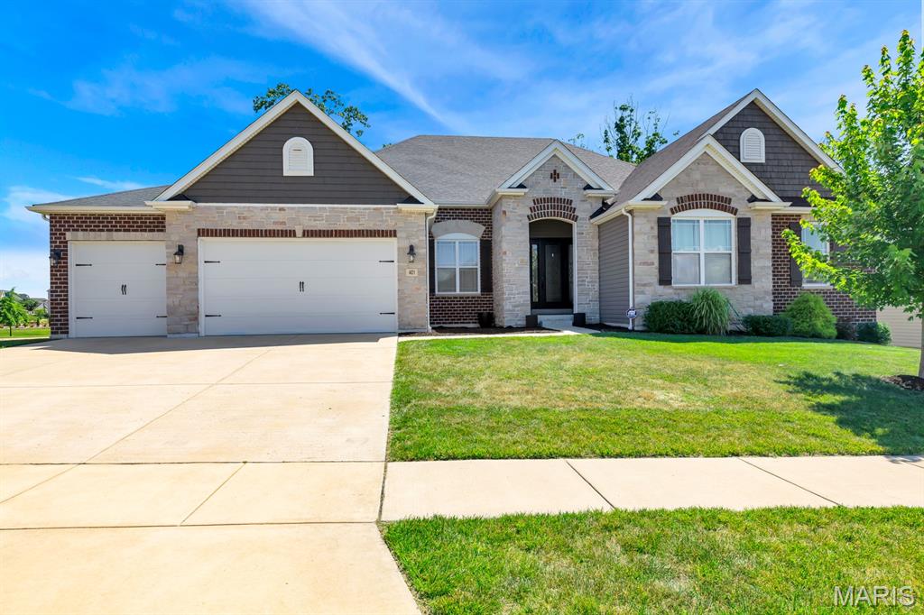 401 Hamlet Court O'Fallon, MO 63367 - Photo 1 of 45