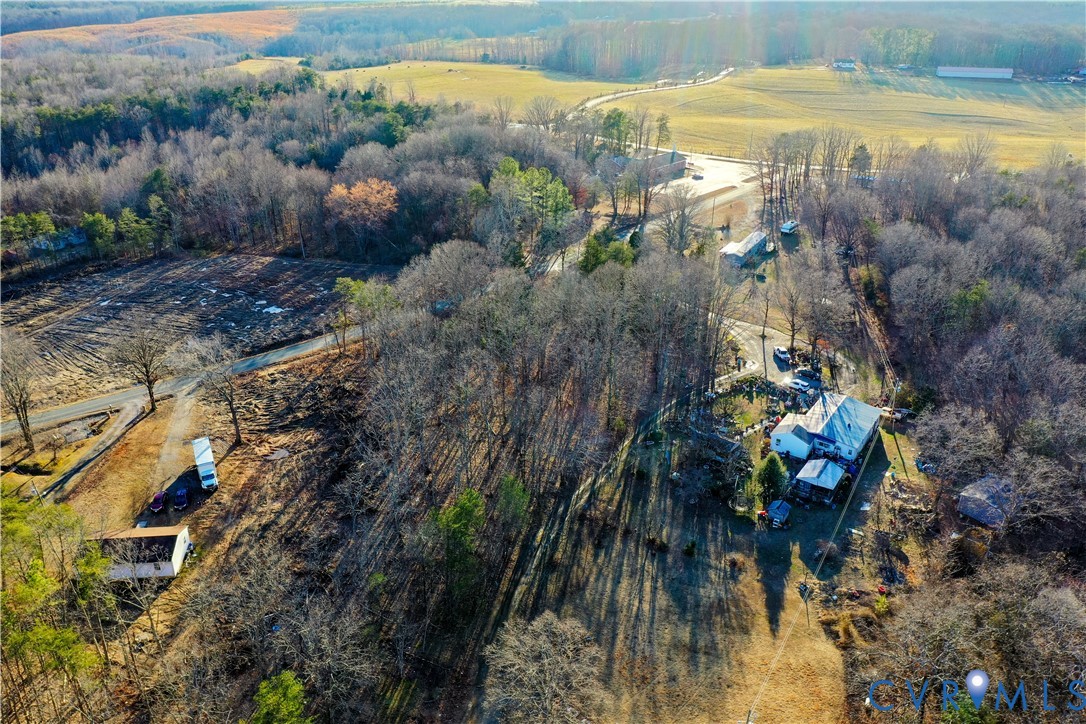 4890 Harris Creek Road Prospect, VA 23960 - Photo 6 of 22 a view of a yard