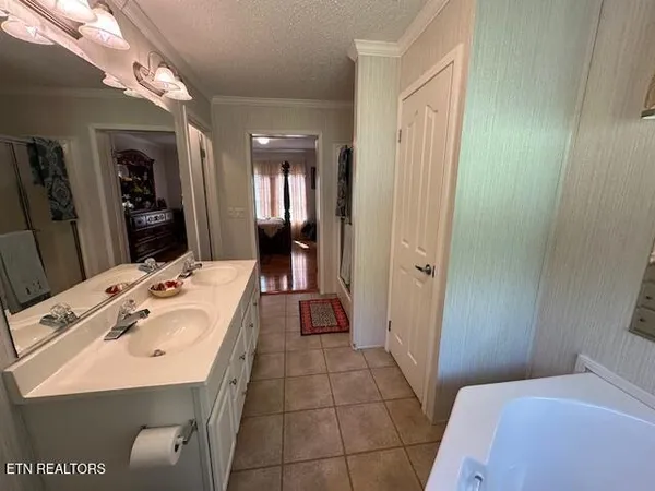 $175,000 | 63 Powell Howard Lane, Hulen, KY 40845