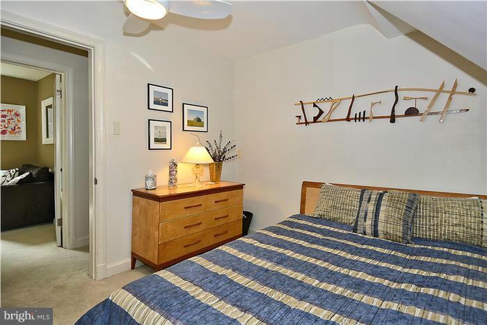 410 Mansfield Road Silver Spring, MD 20910 - Photo 15 of 28 Bedroom