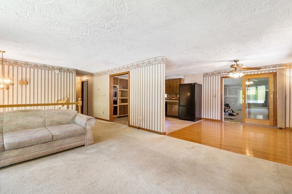 96 Fowler Road Northbridge, MA 01534 - Photo 8 of 28 a living room with furniture and large area