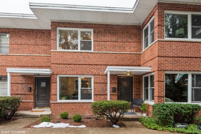 $3,300 | 606 Ridge Road, Wilmette, IL 60091
