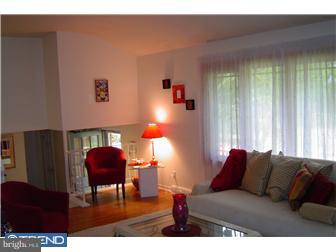 220 Avon Road Cherry Hill, NJ 08034 - Photo 5 of 12 Great Room