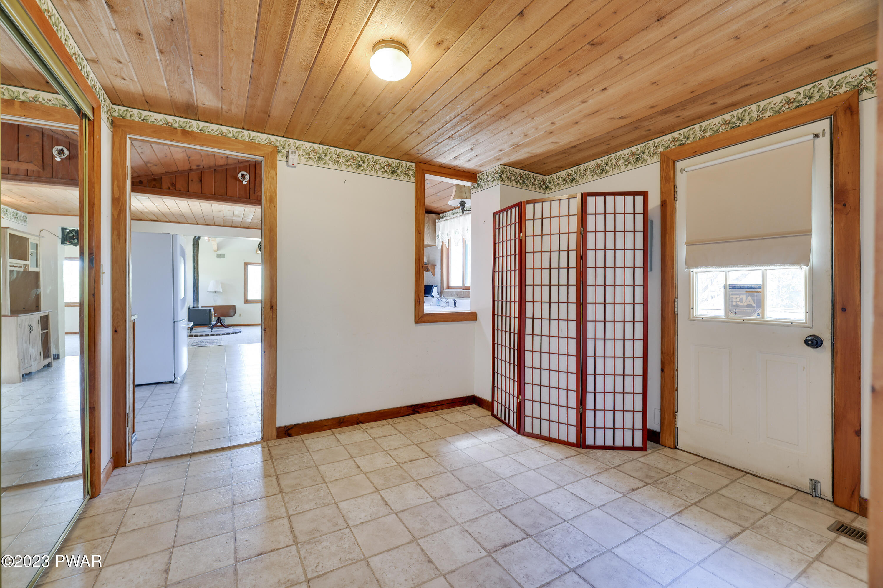 126 Meadow Ridge Acres Road Milford, PA 18337 - Photo 14 of 33 Dining Room