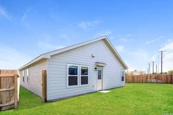 $1,615 | 1923 Morse Way, San Antonio, TX 78227