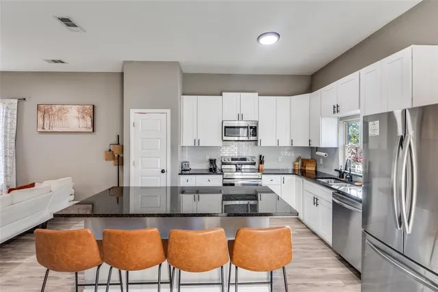 $2,600 | 1016 Winters Street, Dallas, TX 75216