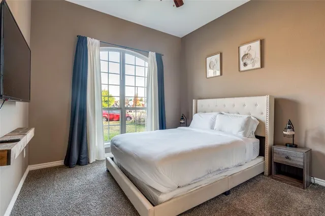 $2,600 | 1016 Winters Street, Dallas, TX 75216