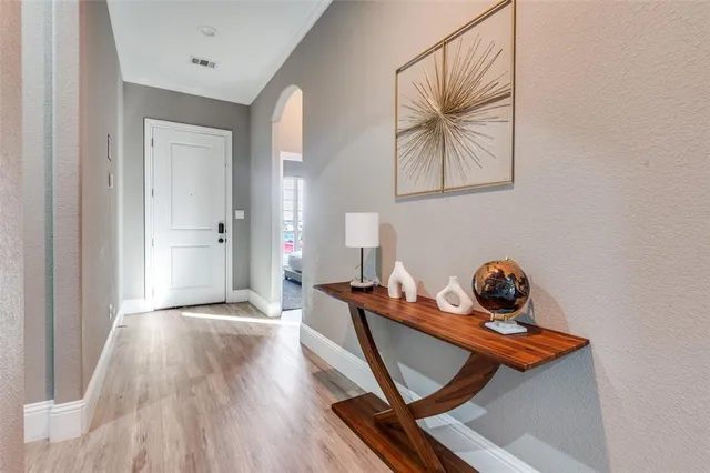 $2,600 | 1016 Winters Street, Dallas, TX 75216