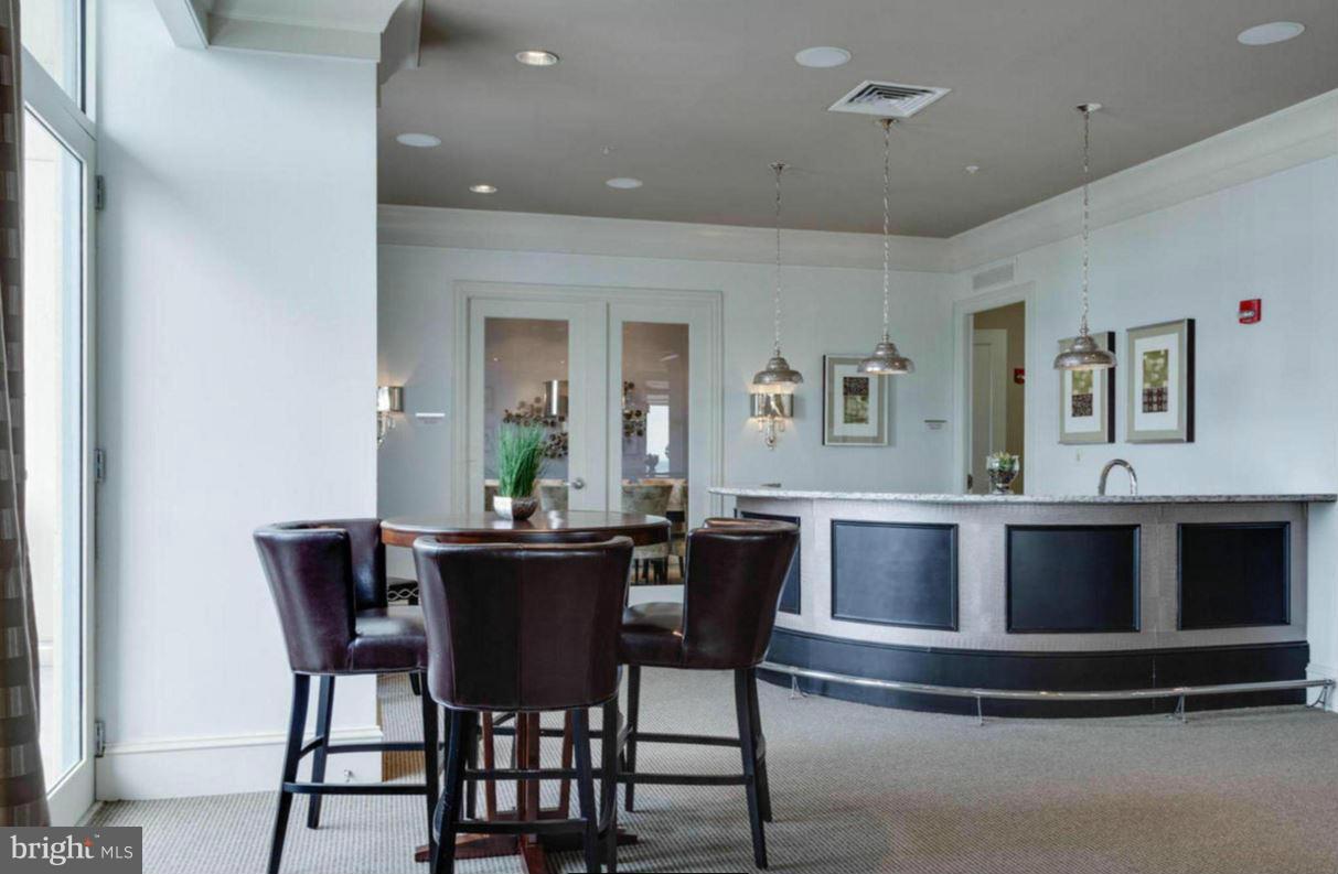 851 North Glebe Road, Unit 403 Arlington, VA 22203 - Photo 20 of 23 Community