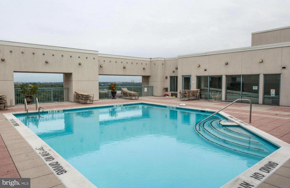 851 North Glebe Road, Unit 403 Arlington, VA 22203 - Photo 23 of 23 Community