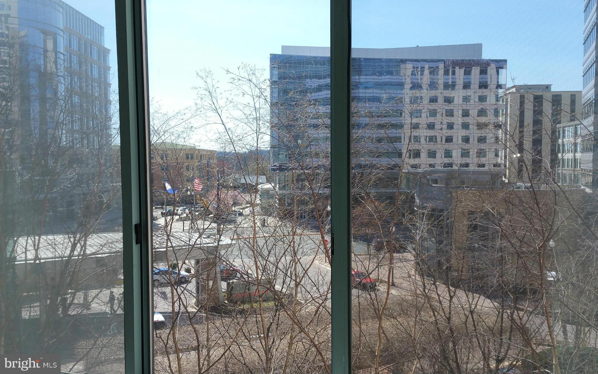 851 North Glebe Road, Unit 403 Arlington, VA 22203 - Photo 10 of 23 View