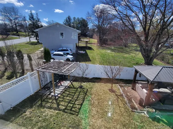 $4,000 | 20 Scott Drive, Middletown, NY 10941