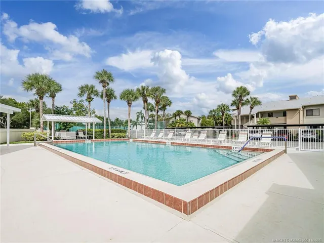 $197,500 | 3001 Southeast Birmingham Drive, Unit 908, Stuart, FL 34994
