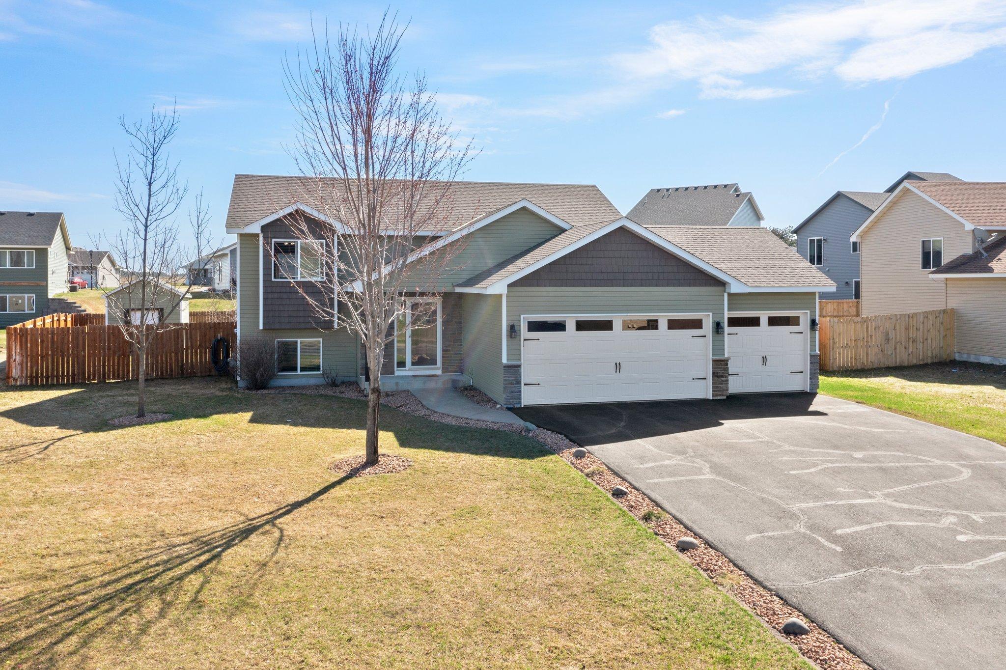 901 Robin Road Northwest Isanti, MN 55040 - Photo 1 of 1 Gallery Image 1