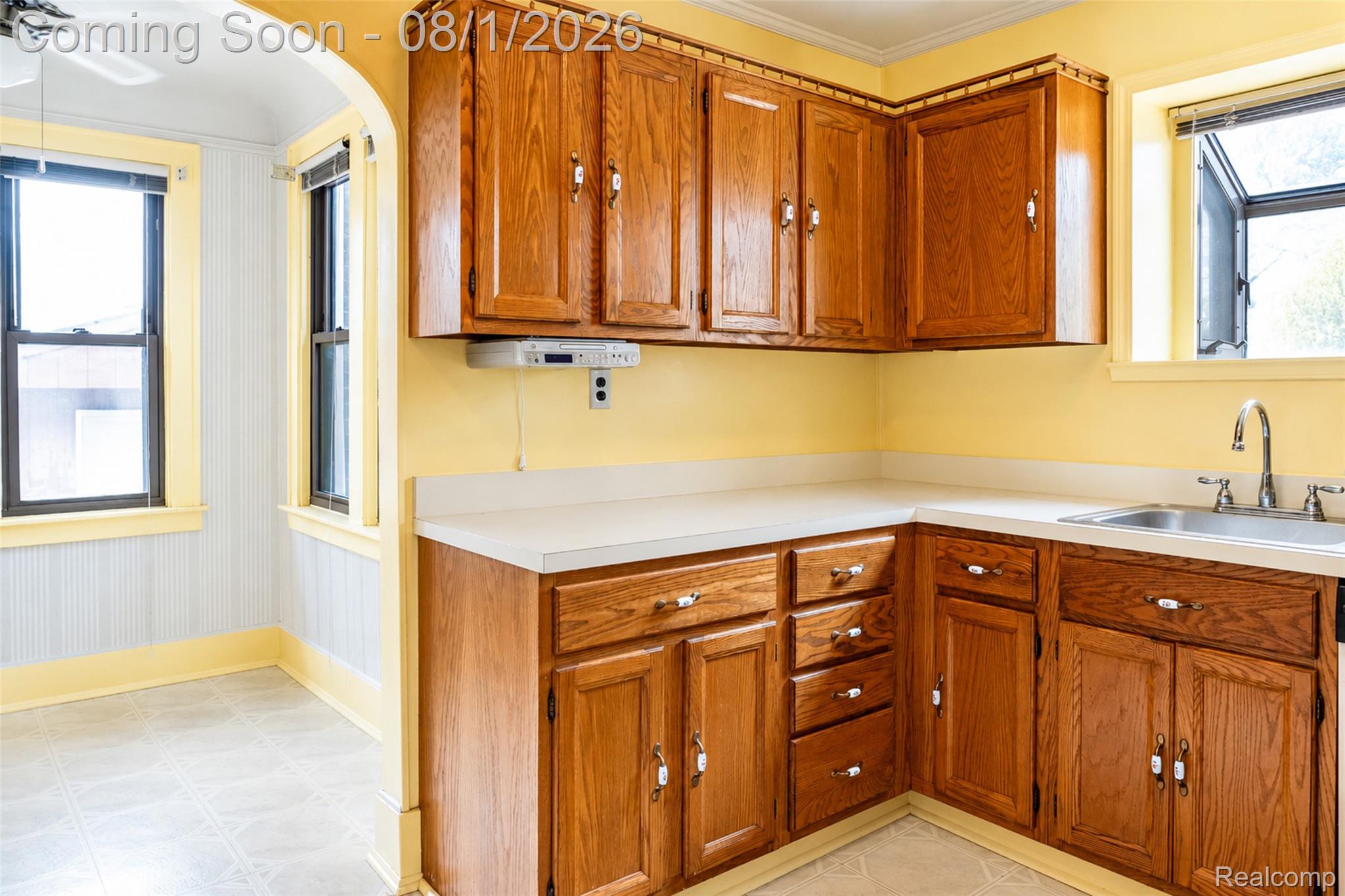 8090 Helen Street Center Line, MI 48015 - Photo 14 of 35 Helen_8090-15-edit.jpg