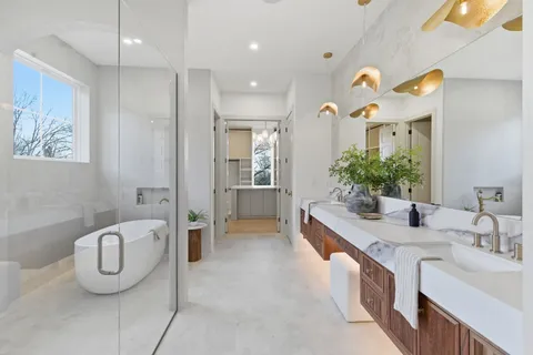 $2,599,900 | 6807 Pennywell Drive, Nashville, TN 37209