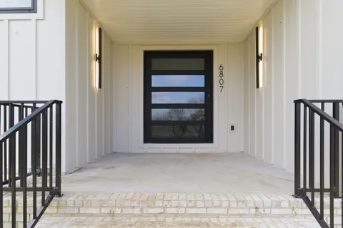 $2,599,900 | 6807 Pennywell Drive, Nashville, TN 37209