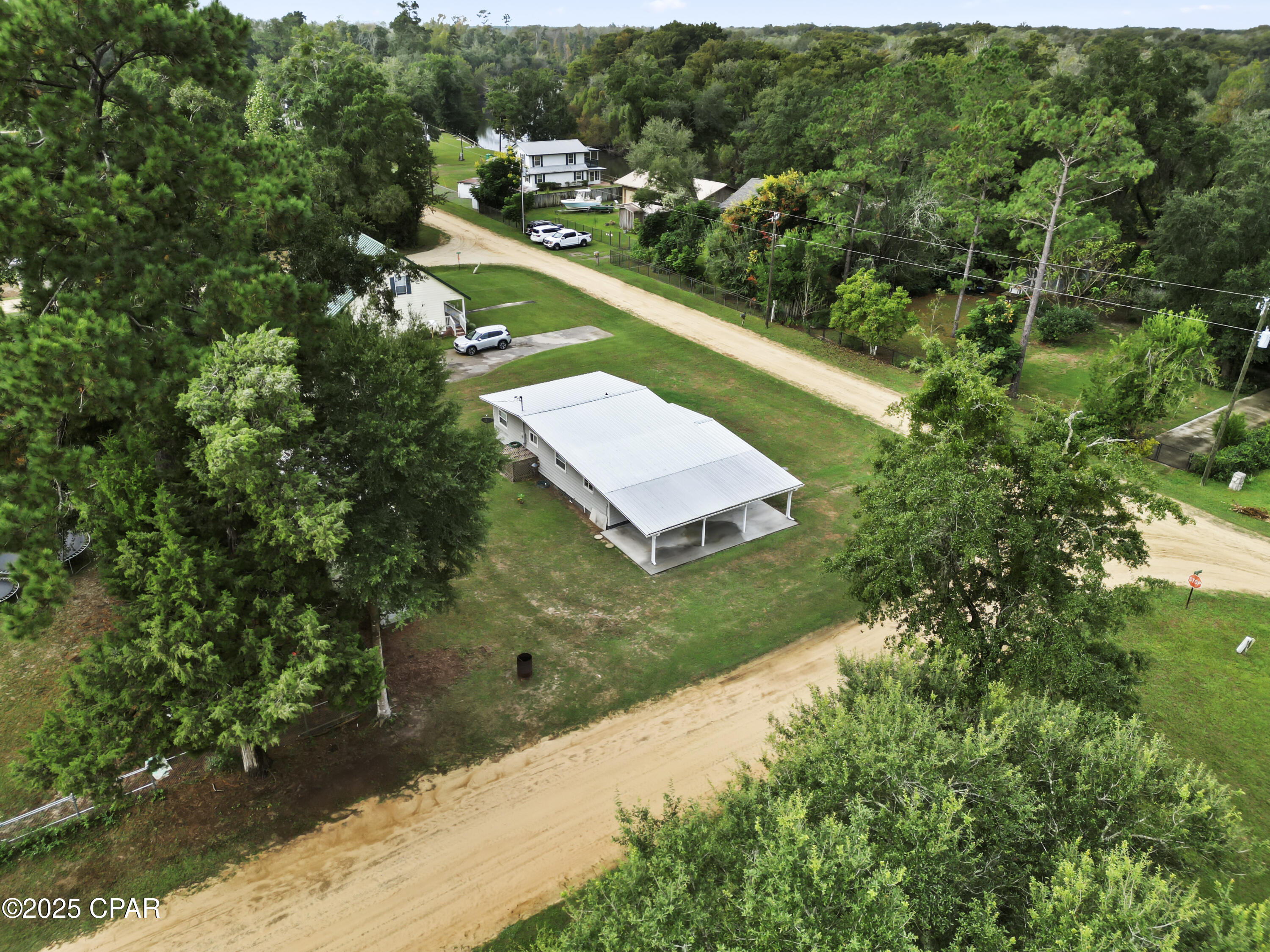 5227 Southeast Shellcracker Avenue Blountstown, FL 32424 - Photo 6 of 43