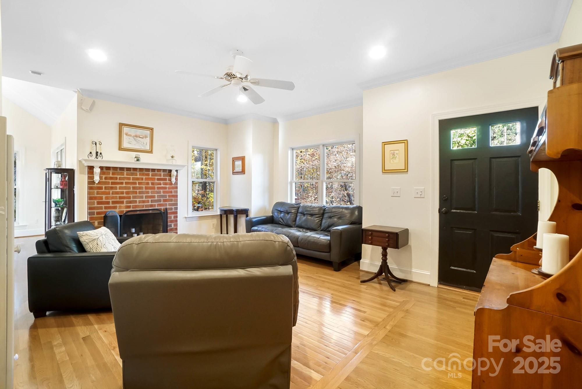 9158 Vagabond Road Charlotte, NC 28227 - Photo 11 of 48 Gallery Image 11