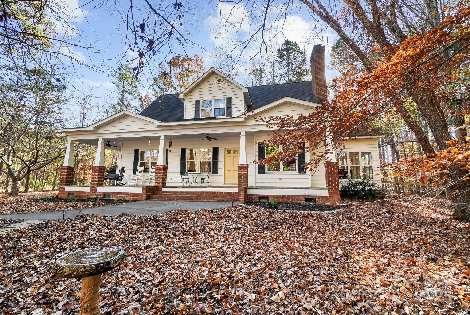 9158 Vagabond Road Charlotte, NC 28227 - Photo 8 of 48 Gallery Image 8