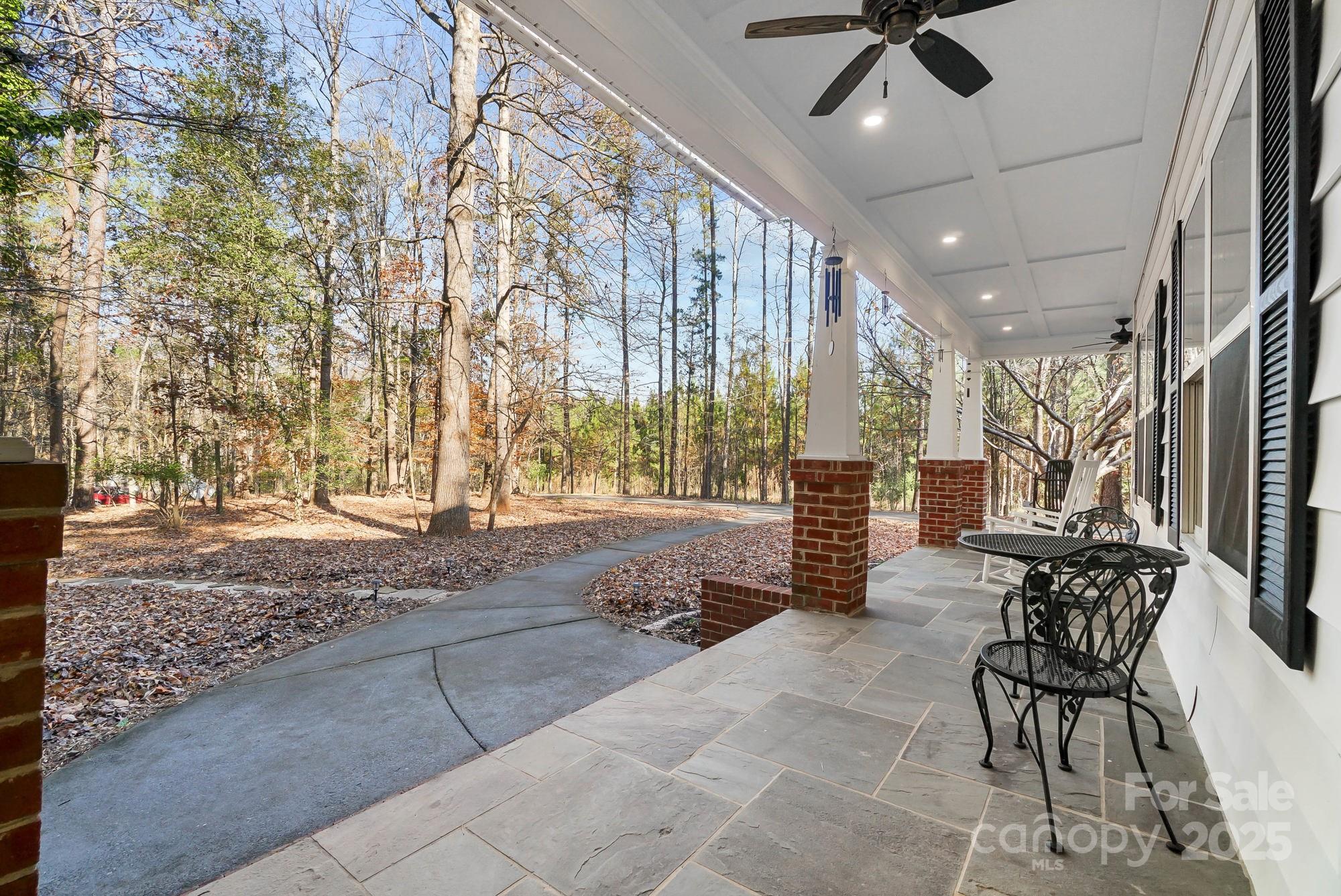 9158 Vagabond Road Charlotte, NC 28227 - Photo 9 of 48 Gallery Image 9
