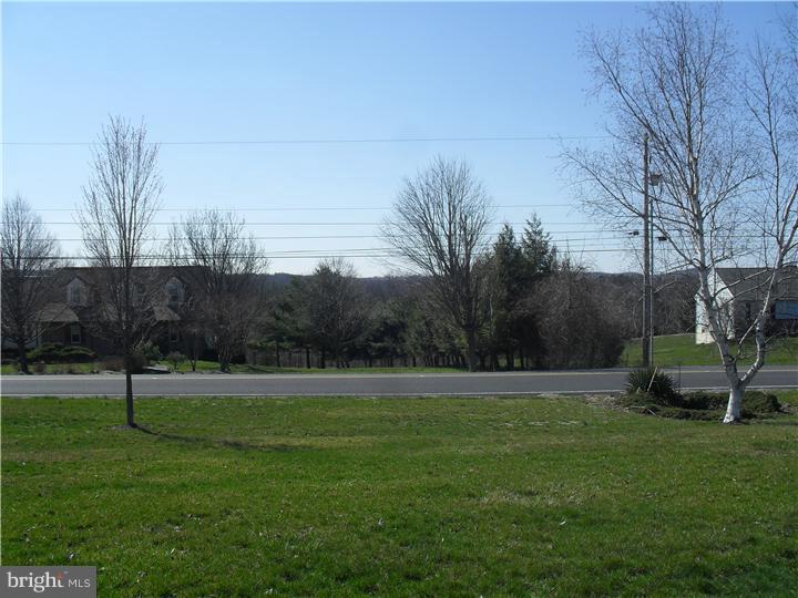1081 Hilltop Road Leesport, PA 19533 - Photo 15 of 17 Gallery Image 15