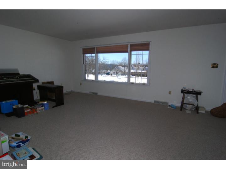1081 Hilltop Road Leesport, PA 19533 - Photo 3 of 17 Gallery Image 3