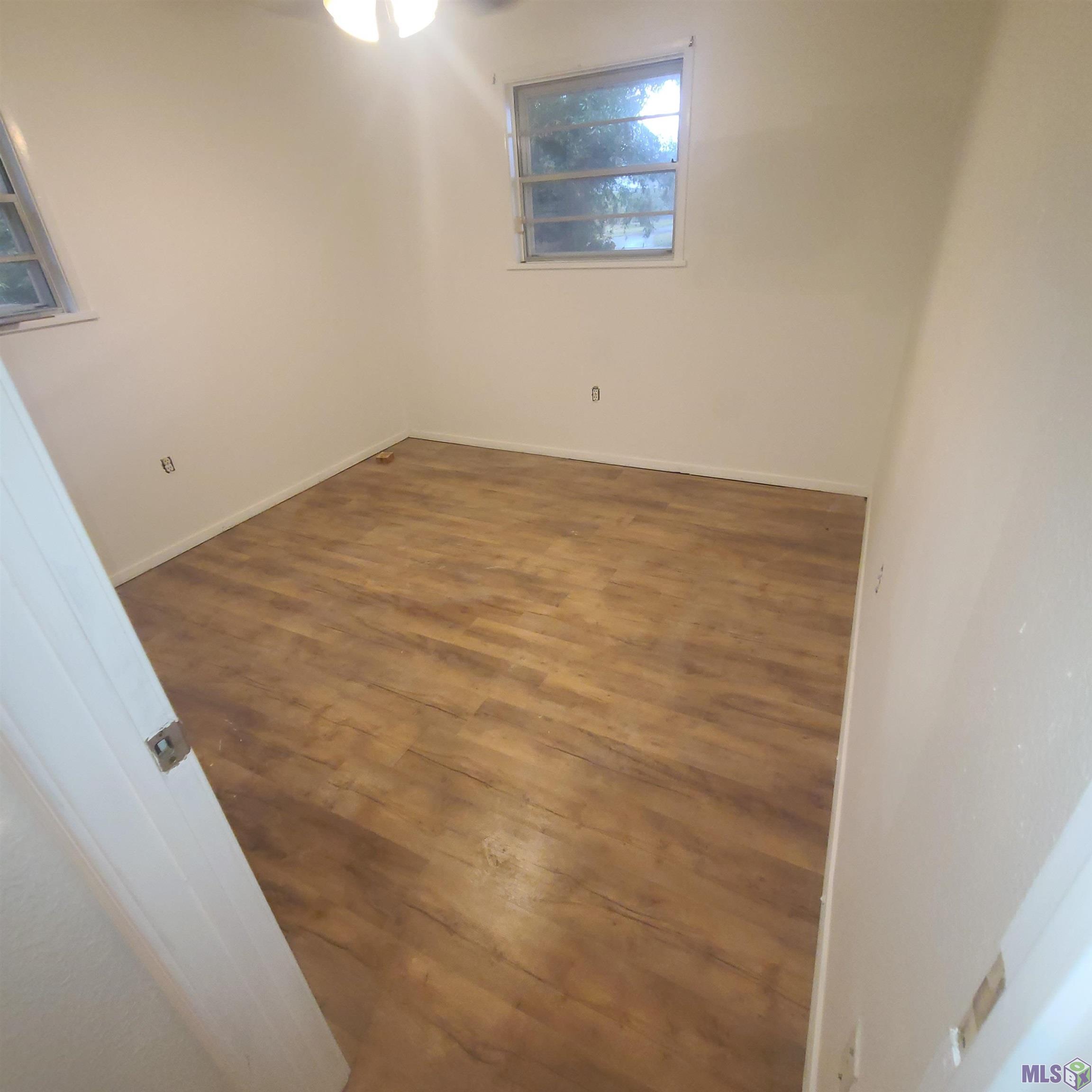 9001 Kingcrest Parkway Baton Rouge, LA 70810 - Photo 3 of 5
