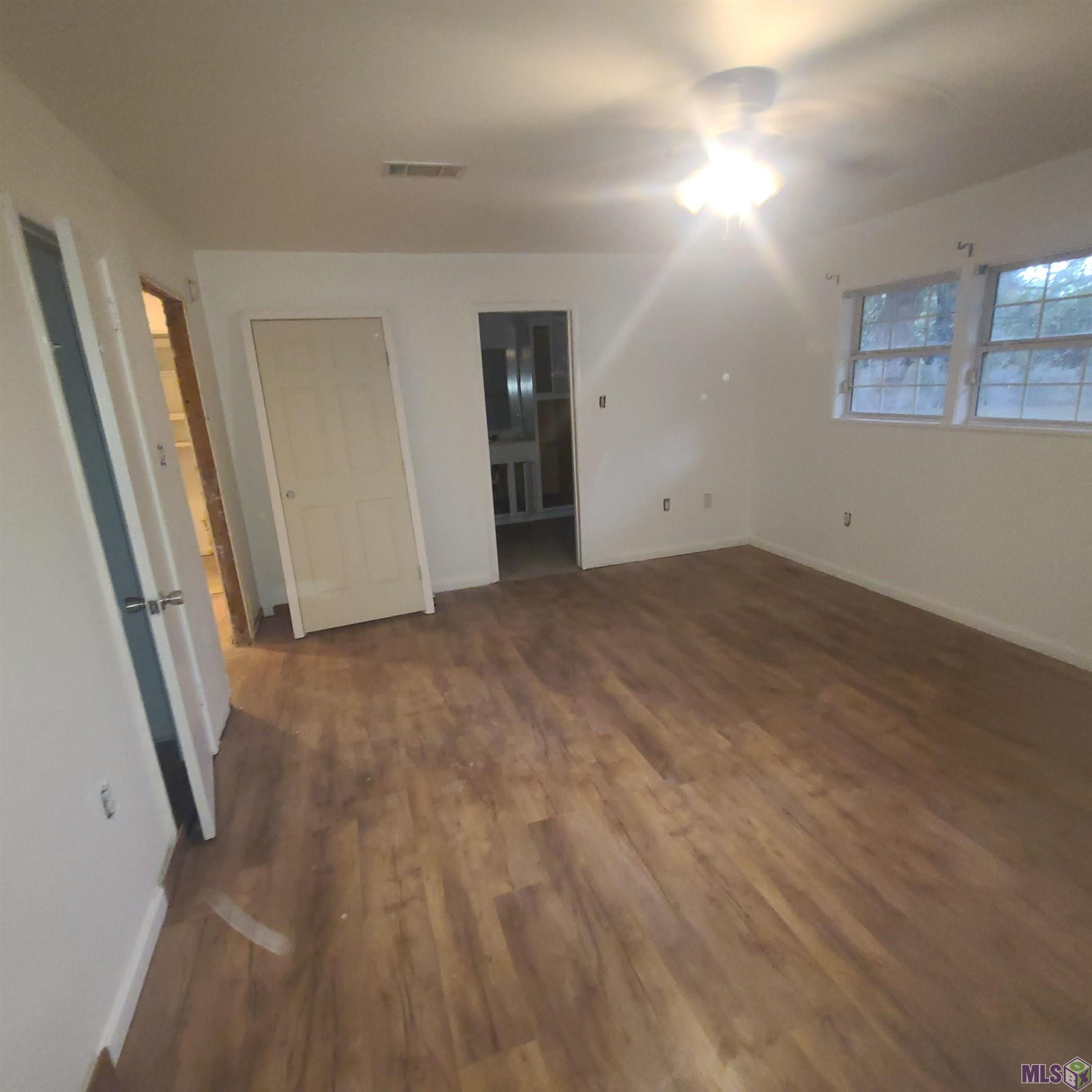 9001 Kingcrest Parkway Baton Rouge, LA 70810 - Photo 4 of 5